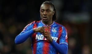 开云-天空体育：热刺和水晶宫未能就引进埃泽达成协议，谈判仍在进行中