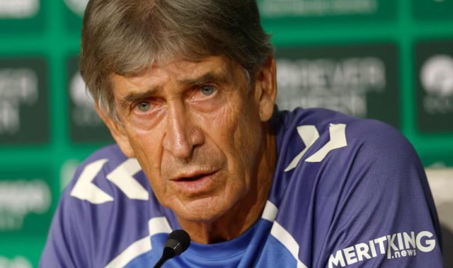 佩莱格里尼：还没和俱乐部谈续约；安东尼的体能状况还需考察